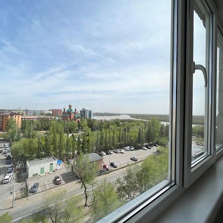 Luxury Apartments Павлодар Экстерьер фото